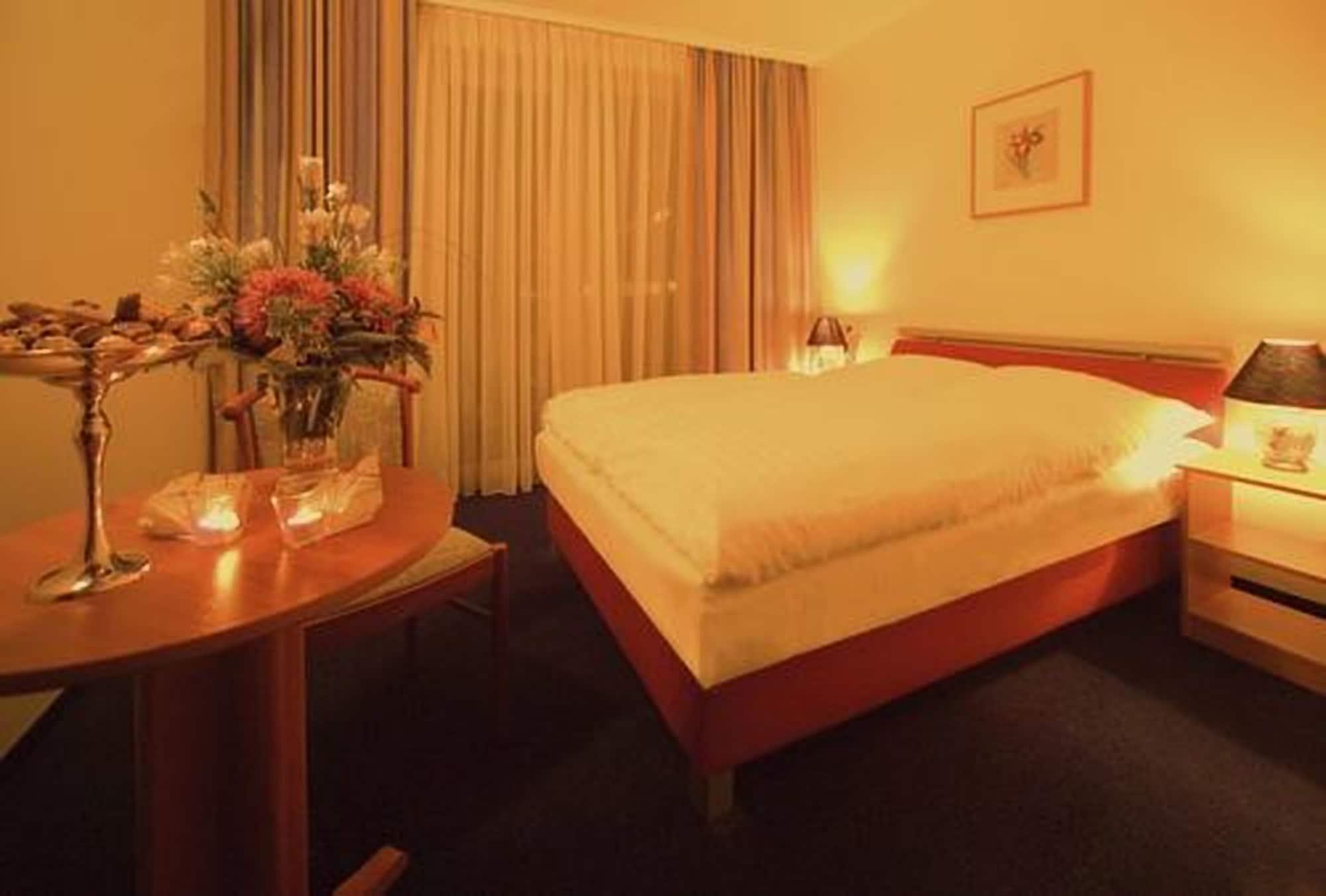 Hotel Mercedes/Centrum Αμβούργο Εξωτερικό φωτογραφία